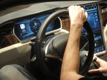Tesla Model Iii Conduccion Autonoma Delphi