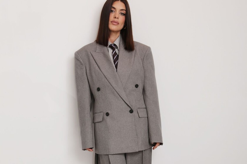 Zara esconde un pantalón baggy súper cómodo, holgado y elegante que nos soluciona cualquier look de oficina