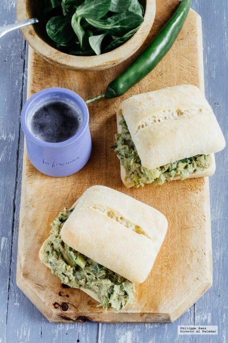 Sándwich de atún y aguacate. Receta fácil