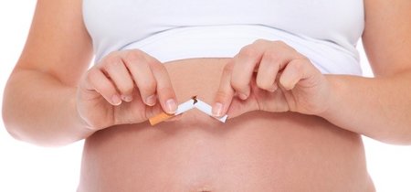 Fumar en el embarazo afecta al desarrollo físico y psíquico del bebé