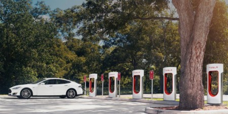 Tesla Motors Cargadores