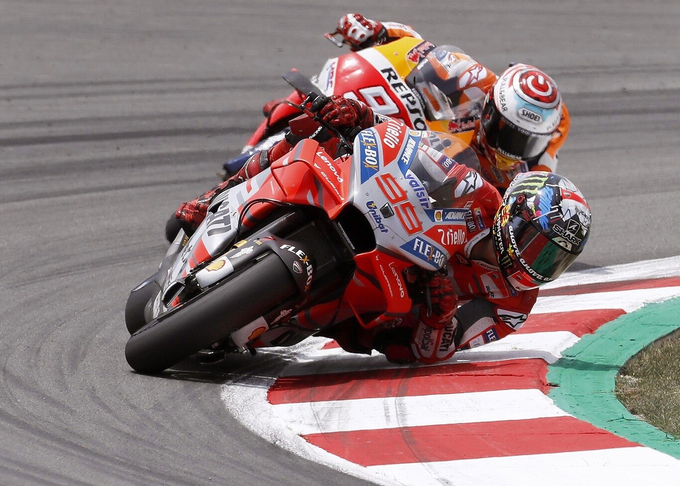 Por qué la mejor moto de MotoGP no gana el mundial: de cómo Ducati sigue pagando el pecado de echar a Jorge Lorenzo 