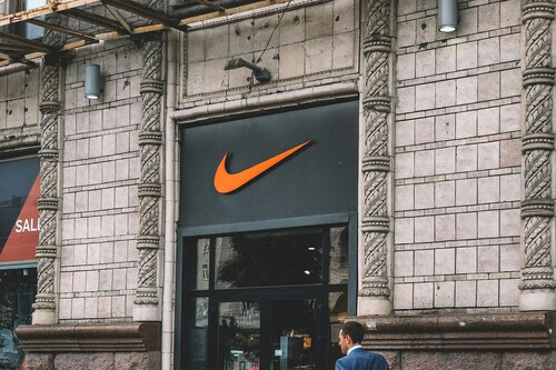 Nike quiere vaciar su almacén y ha comenzado a liquidar todas las zapatillas, camisetas y más con hasta un 50% de descuento 
