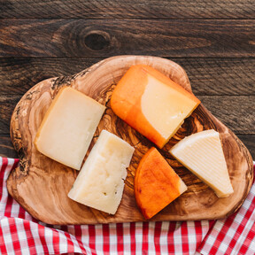 Este sábado 2 de mayo llega a Aldi un queso canario con pimentón ideal para acompañar el aperitivo