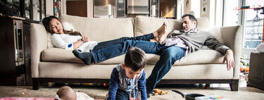 21 divertidas fotografías que muestran con humor el lado menos amable de tener hijos