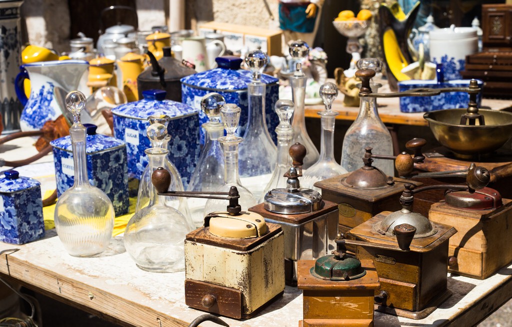 Este mercadillo de antigüedades y piezas vintage se celebra todos los fines de semana en uno de los pueblos más bonitos de Málaga