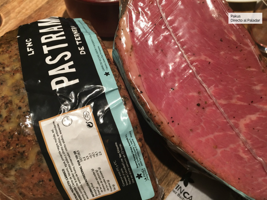 Qué es el pastrami y cuatro recetas para disfrutarlo