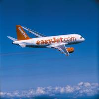 Easy Jet inaugura hub en Madrid: ofrecerá 16 destinos y 360 vuelos semanales en la capital.