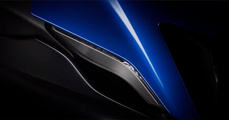 Este es el último teaser de la Yamaha R7, la nueva deportiva de Iwata que ya tiene fecha de presentación