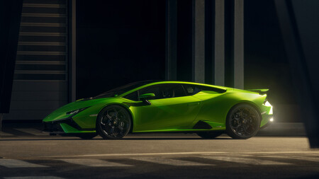 Lamborghini Huracan Tecnica 4