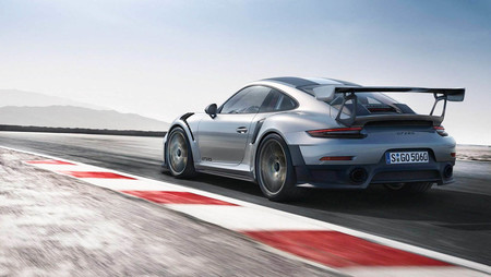El Porsche 911 GT2 RS es tan rápido que ya se ha escapado por la red