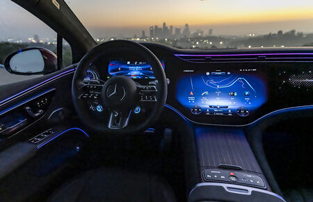 Mercedes EQS