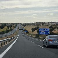 España tuvo hasta 2020 las carreteras más elogiadas de Europa. Ahora tiene otra cosa: un agujero de 13.000 millones de euros