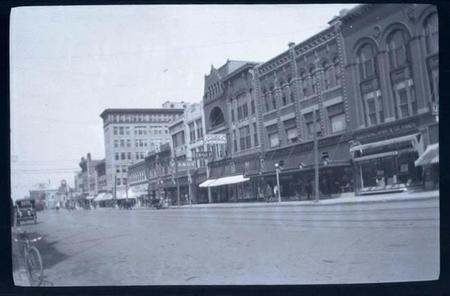 Una cápsula del tiempo de Oklahoma nos devuelve una cámara de Kodak centenaria con película y todo