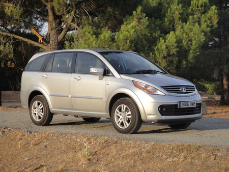 Tata Aria