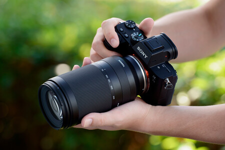 Tamron 70-300 mm F/4.5-6.3 Di III RXD, el teleobjetivo zoom más compacto para mirrorless Sony full frame ya está a punto