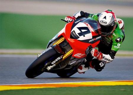 Entrenamientos de Moto2 y 125 en Valencia, la nueva categoría va afinando tiempos