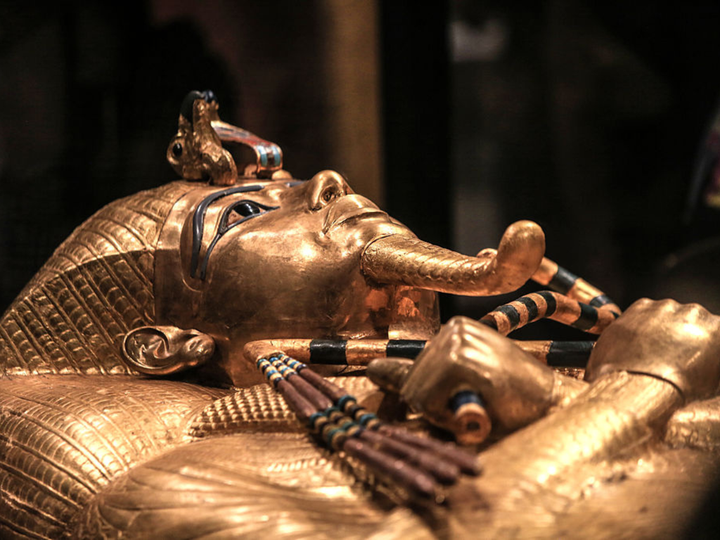 "Não tivemos a oportunidade de defender nosso patrimônio": petição com mais de 300 mil assinaturas demanda que países devolvam artefatos egípcios roubados durante colonização do país 