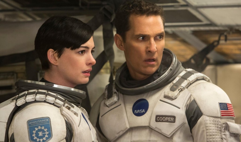 La escena de 'Interstellar' que Christopher Nolan "robó" descaradamente de una infravalorada película de ciencia ficción que fue un fracaso 17 años antes