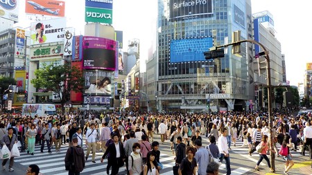 La legislación empaña el sueño de Japón: una ciudad futurista en la que rueden los coches sin conductor