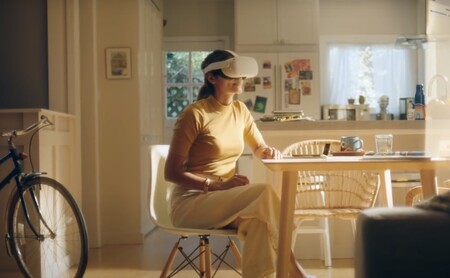 'Infinite Office': así es el espacio de teletrabajo que Facebook ha construido en realidad virtual