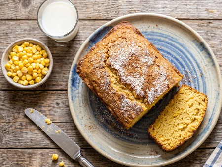 Cómo hacer un pan de elote con harina de hotcakes y una lata de elote: receta fácil y con pocos ingredientes