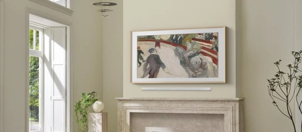Samsung afina sus televisores The Frame sin alterar su filosofía para que encajen en más tipos de salón 