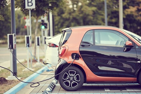 Así he calculado si comprar un coche eléctrico me es rentable en pocos años con todos los costes incluidos