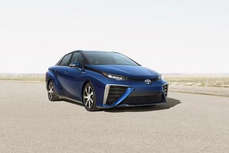 Toyota Fuel Cell Sedan