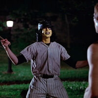 Esta película es una distopía futurista sobre guerra de bandas, pero a los pandilleros de verdad no les gustó y hubo auténticos disturbios 