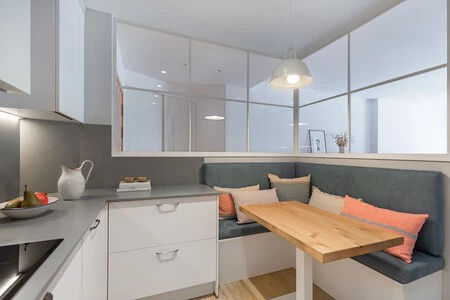 Antes y después: una reforma para semi abrir la cocina al salón y proporcionar más luminosidad
