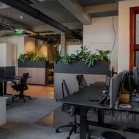 Grandes empresas de tecnologia estão descartando o trabalho remoto, mas os dados contam uma história diferente: ele dobrou