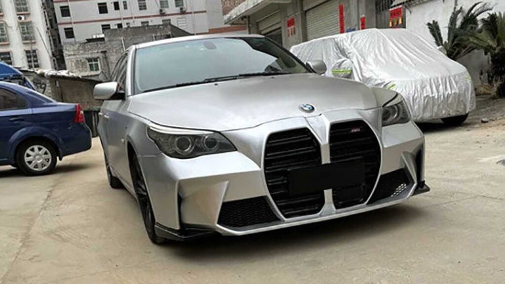 ¡No por favor! la parrilla del nuevo BMW M3 montada en un Serie 5 E60 y el resultado sigue sin convencer