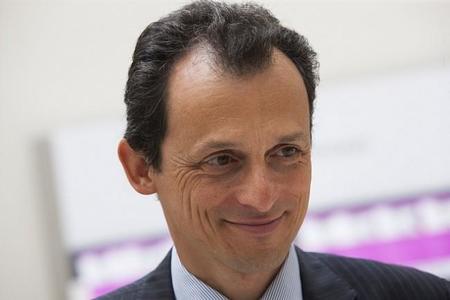 Pedro Duque demanda programas formativos para los peques que les motiven y acerquen a la ciencia