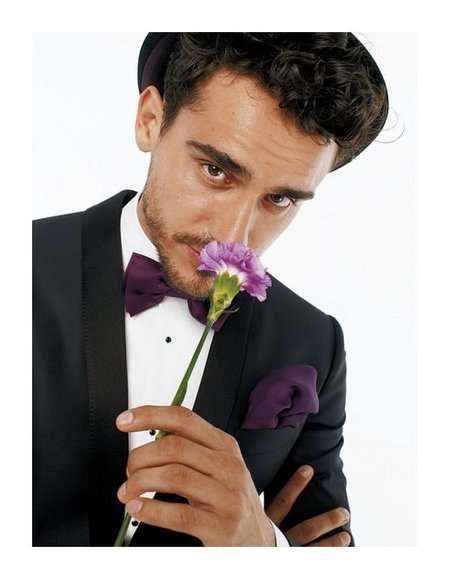 Dolce & Gabbana Verano 2012: pre-colección entre morados y negros muy formales
