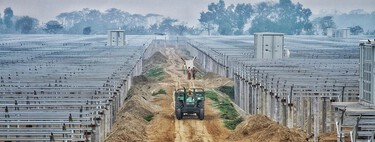 Pensamos que Europa es un portento en energía solar y de nuevo China nos come la tostada. Ha instalado una bestialidad de 60 GW en tres meses, pero hay trampa