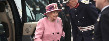 A la reina Isabel II le gustaban los coches. Estos son algunos de los que marcaron sus casi 100 años de vida