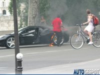Dolorpasión™: Flammée de Ferrari 458 Italia en París