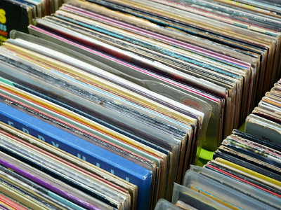 Descubre y escucha radios basadas en tus artistas favoritos, totalmente gratis