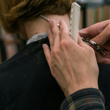 Tendencias capilares del otoño 2025: los cortes de pelo y los colores más demandados 