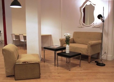 Pop Up Store de Colabora Coworking en Madrid, estilo vintage a buen precio