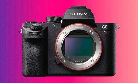 Más barata que nunca: Amazon tiene la Sony Alpha 7 R Mark II por 1.273 euros