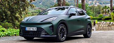He probado el CUPRA Raval VZ Extreme: gana a cualquier eléctrico chino en conducción, tecnología, calidad y espacio, el problema es que también les supera en precio