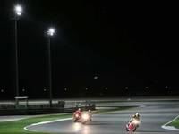 Hoy se hará la noche en MotoGP por primera vez