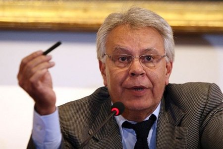 Felipe González cree que la Ley Sinde es de otro tiempo