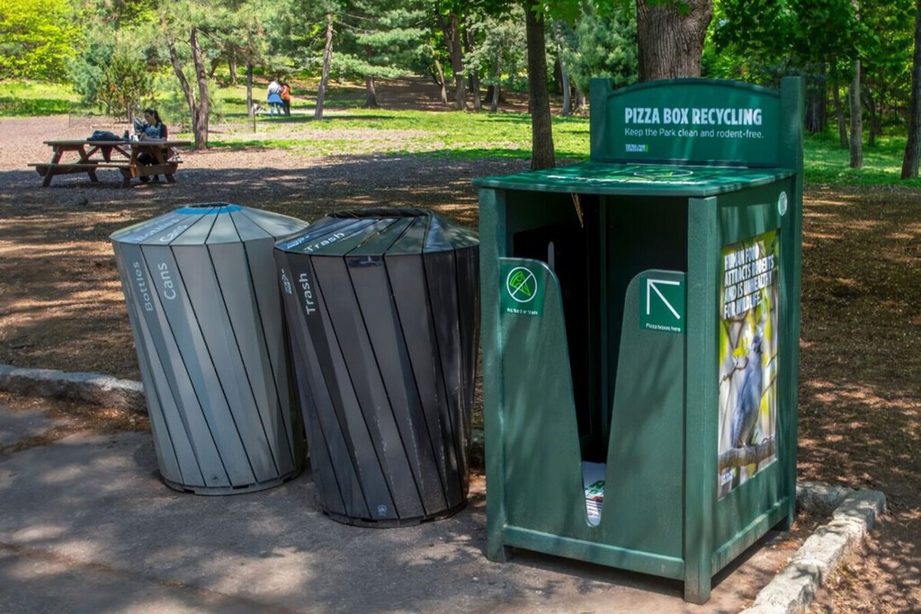 Nueva York produce y consume tantas pizzas al año que ha tenido una idea insólita: un contenedor específico para sus cajas