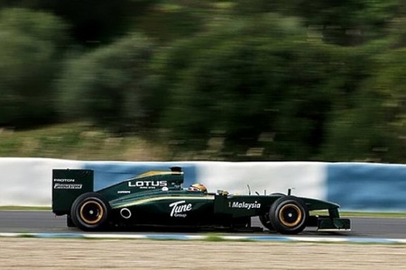 f1_lotus-t127-rodando-en-jerez.jpg