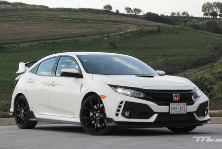 Honda Civic Type R, a prueba: un apabullante hatch con manía de romper cronómetros