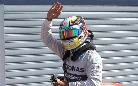 Lewis Hamilton aprovecha los errores de Nico Rosberg en Monza