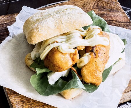 Hamburguesas de pollo con paprika rebozado. Receta deliciosa
